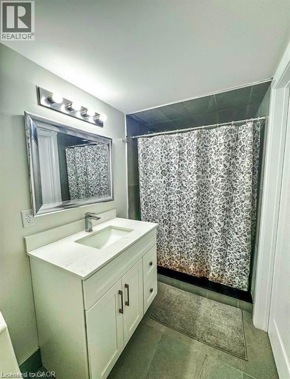 22 HEBEL Place Unit# LOWER, Kitchener, Ontario, N2G3J4 — Photo 13