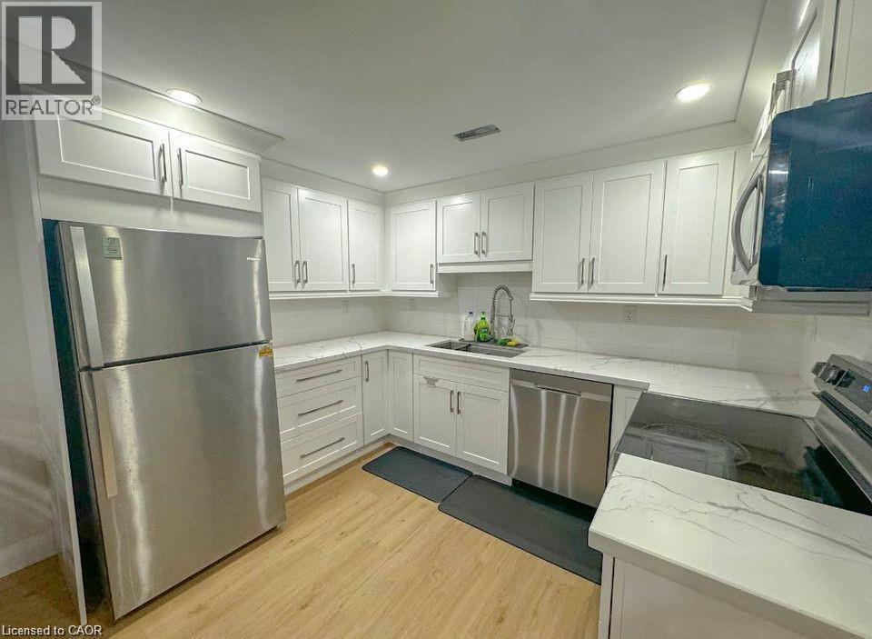 22 HEBEL Place Unit# LOWER, Kitchener, Ontario, N2G3J4 — Photo 2