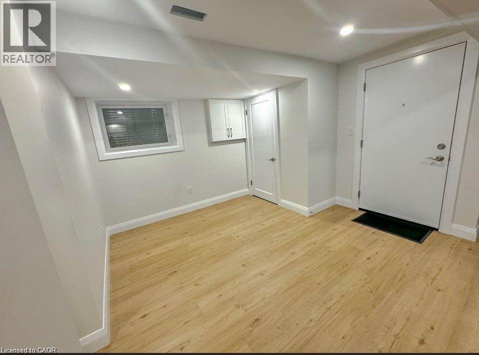 22 HEBEL Place Unit# LOWER, Kitchener, Ontario, N2G3J4 — Photo 8