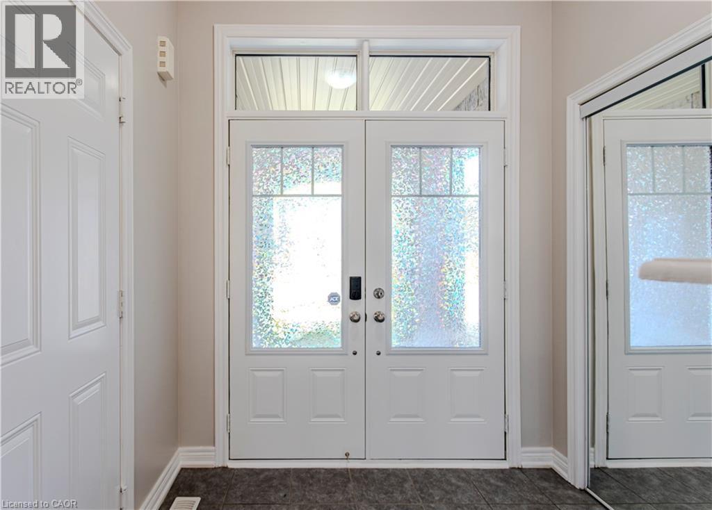 3896 TUFGAR Crescent, Burlington, Ontario, L7M1N7 — Photo 4