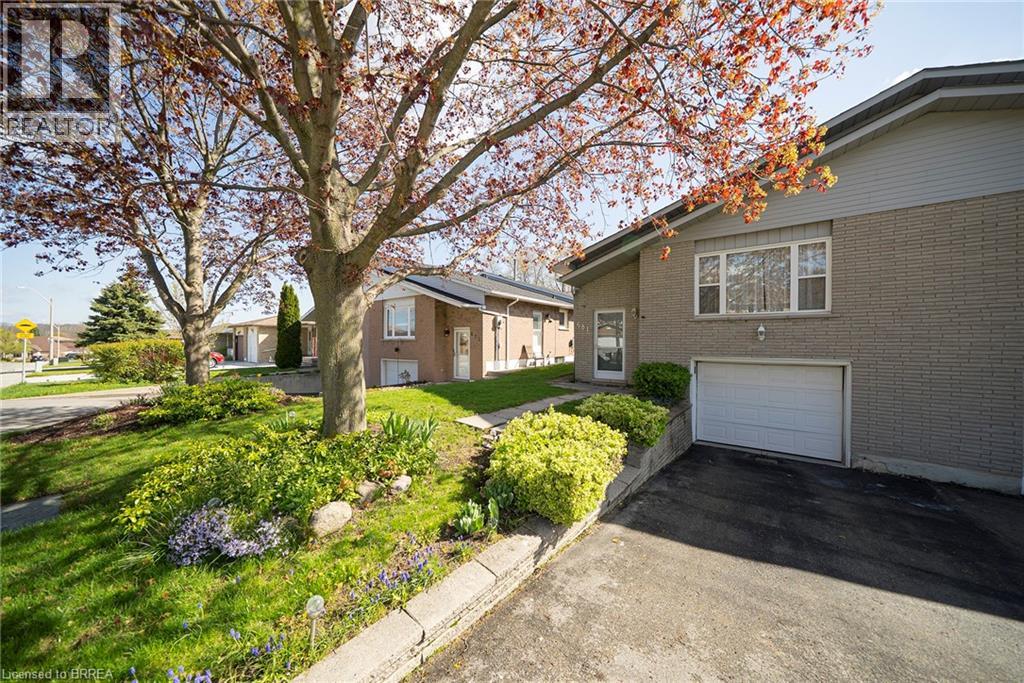 681 UPPER HORNING Road, Hamilton, Ontario, L9C7R3 — Photo 5