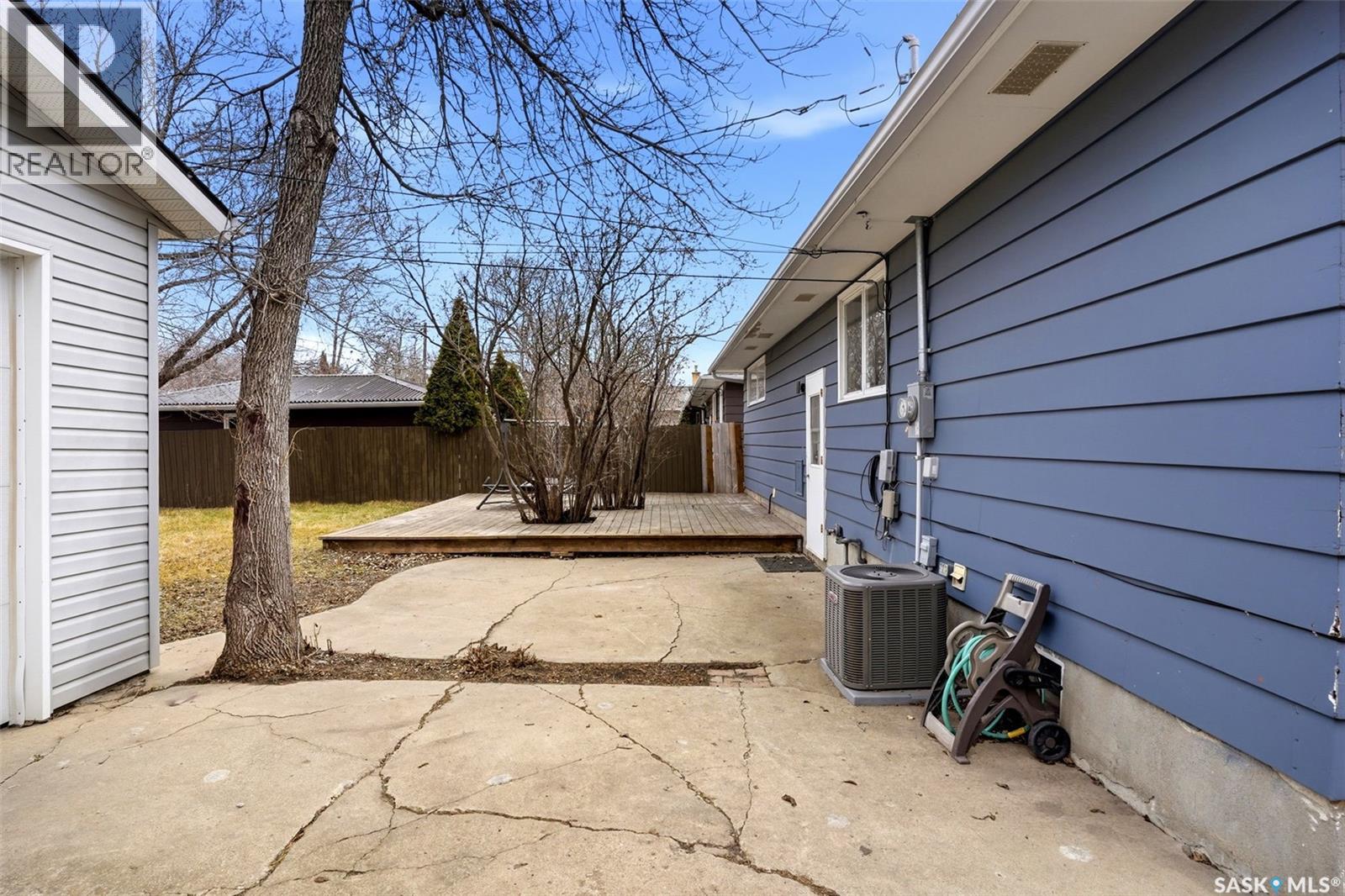 3814 25th AVENUE - 37