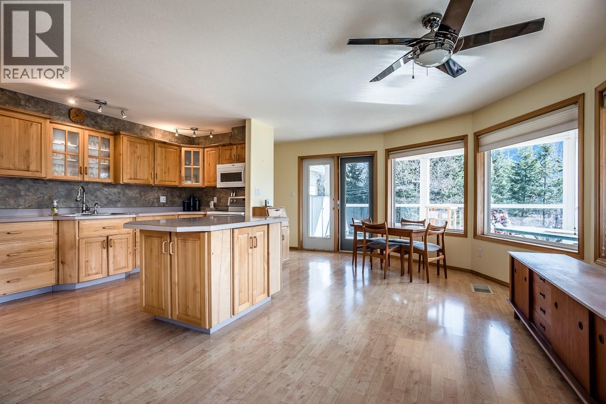 720 2ND Street - 23