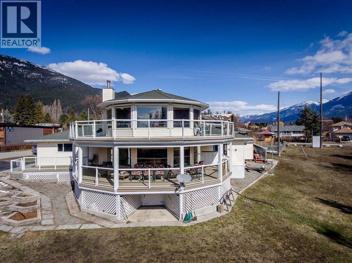 720 2ND Street - 60