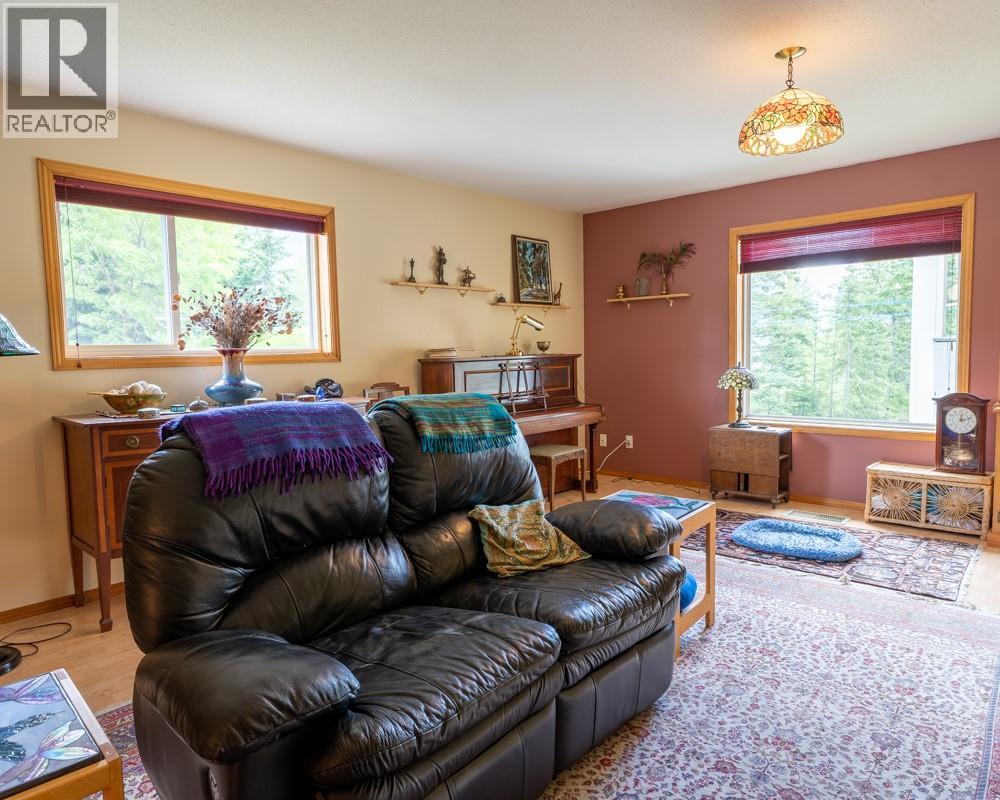 720 2ND Street - 22