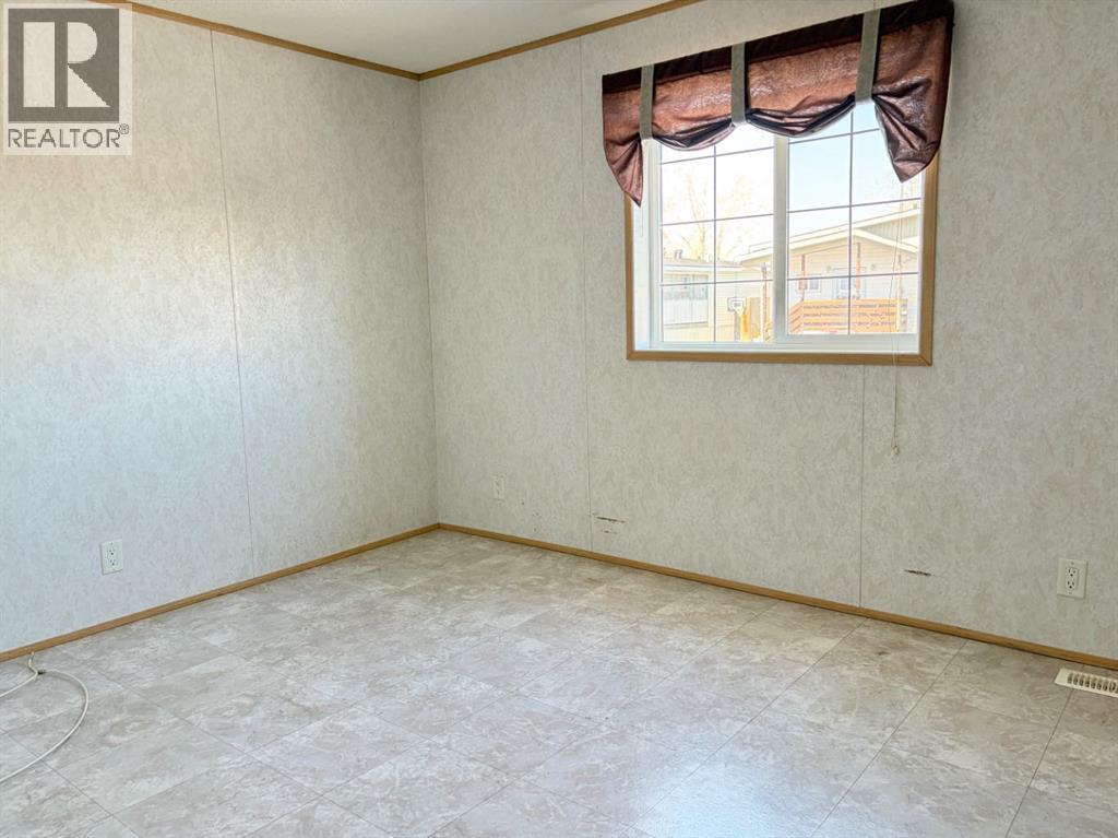300 Grandview Crescent, Fort McMurray