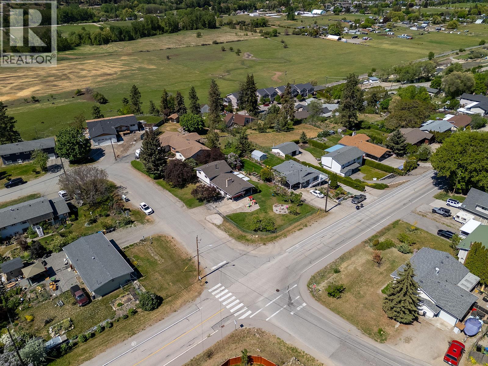  10694 Bonnie Drive, Lake Country