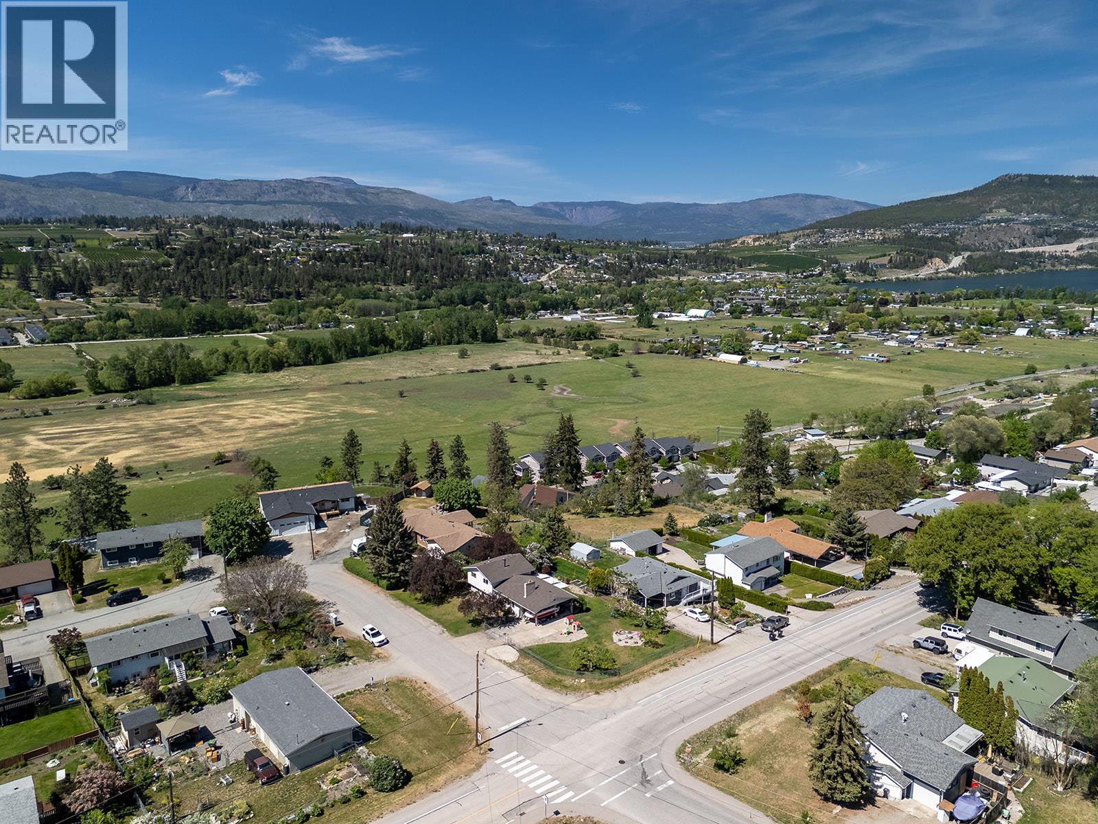  10694 Bonnie Drive, Lake Country