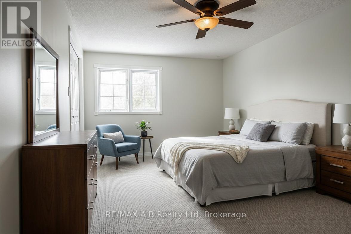 86 FREELAND DRIVE - 34
