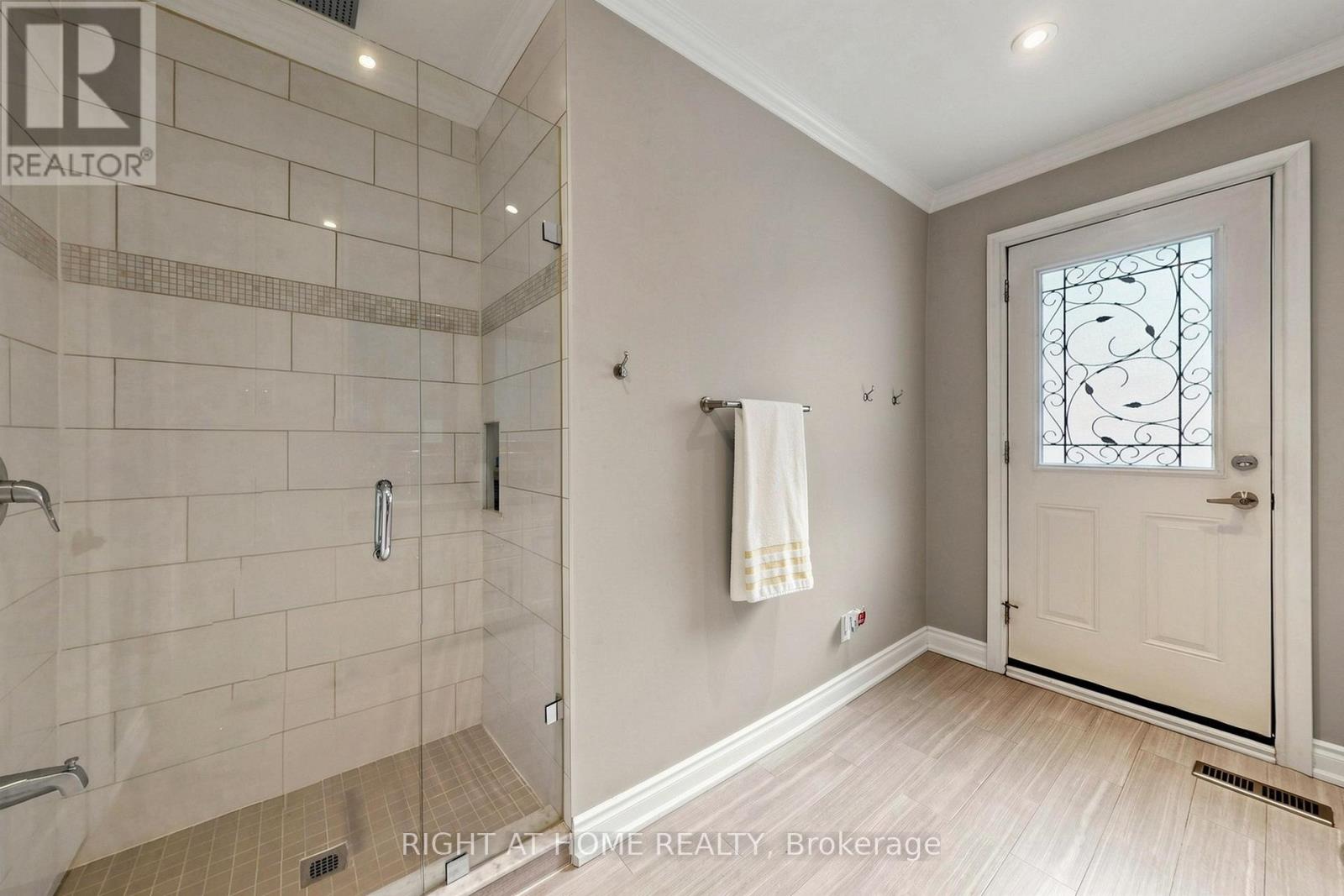 41 LARABEE CRESCENT - 30
