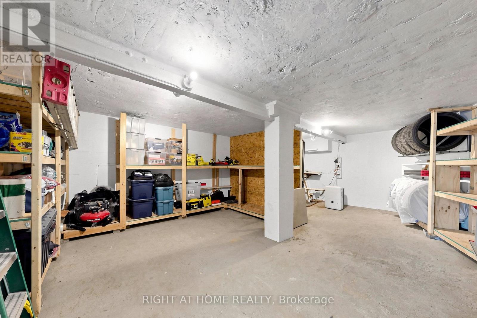 41 LARABEE CRESCENT - 41