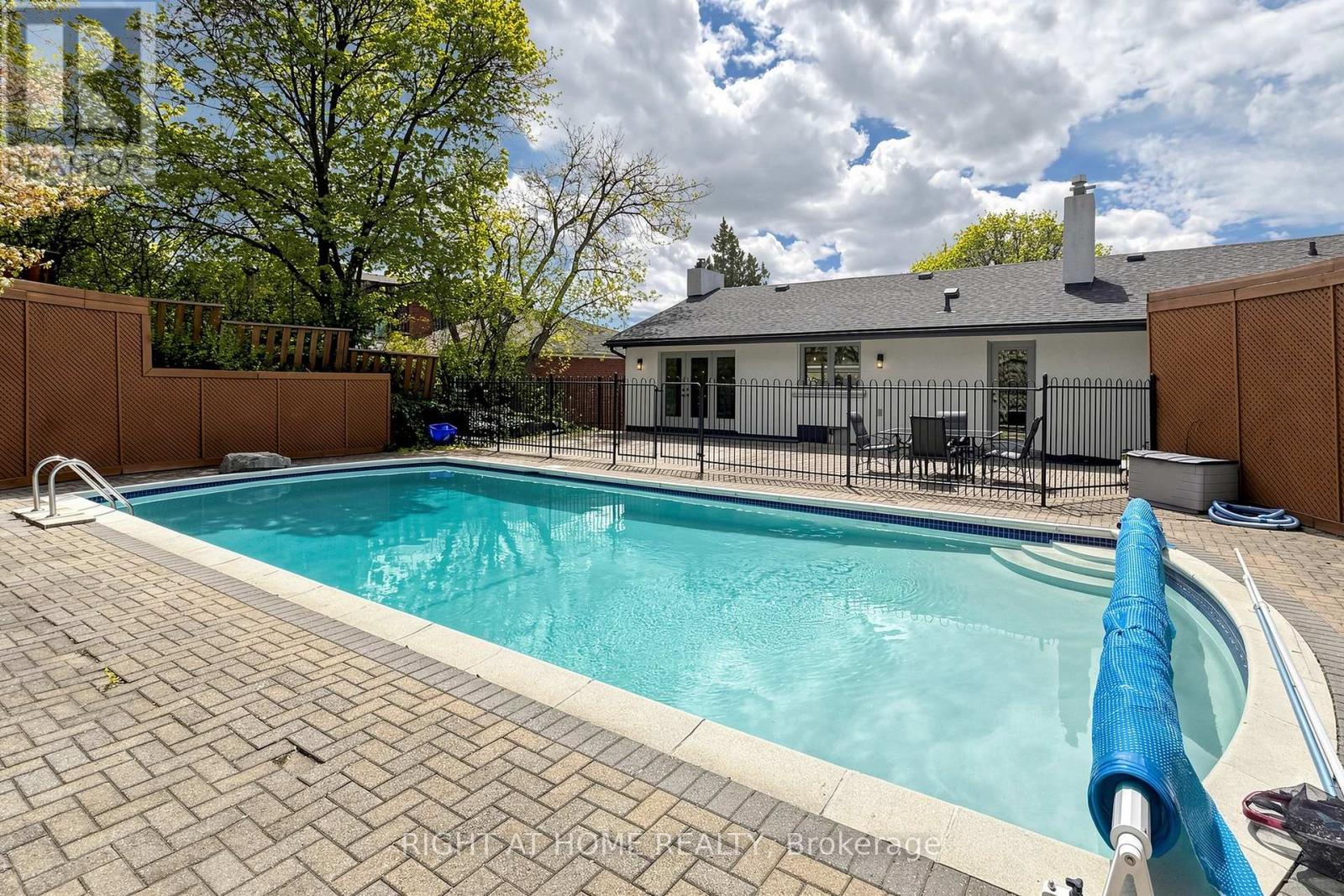41 LARABEE CRESCENT - 8