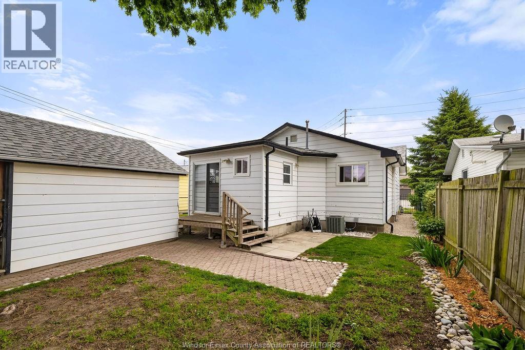 2519 PILLETTE, Windsor, Ontario, N9N0J3 — Photo 23