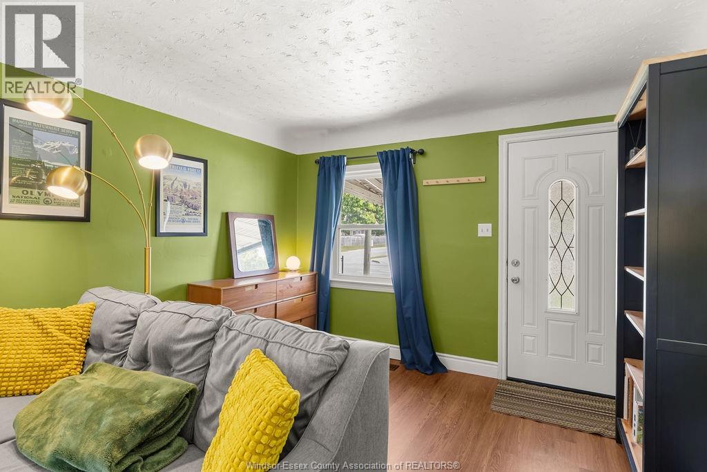 2519 PILLETTE, Windsor, Ontario, N9N0J3 — Photo 5