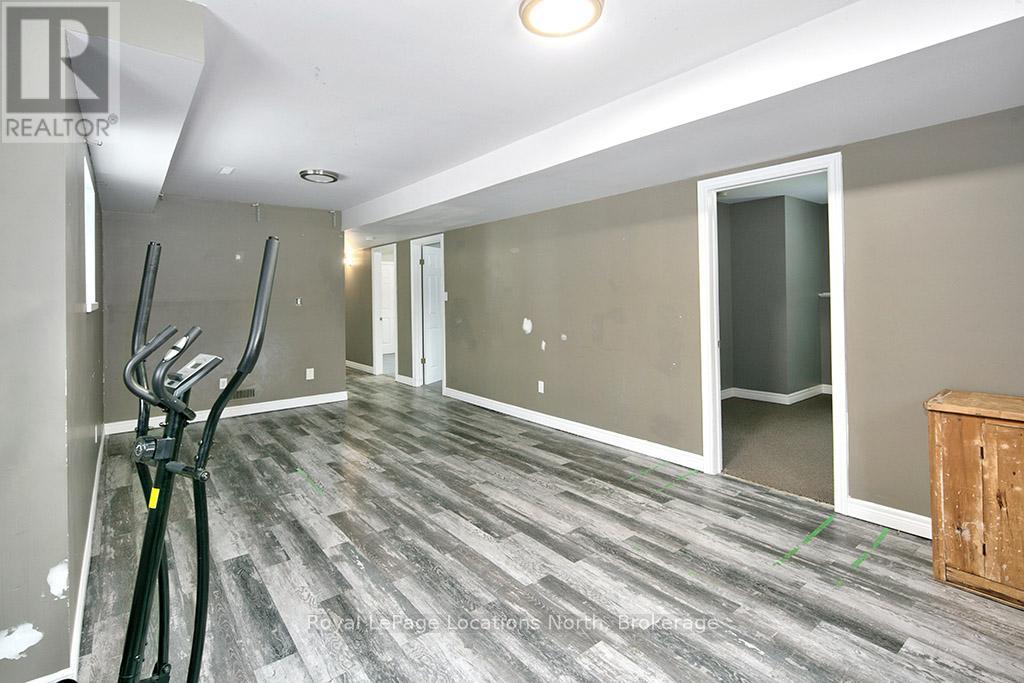 3 SHIRLEY COURT - 32