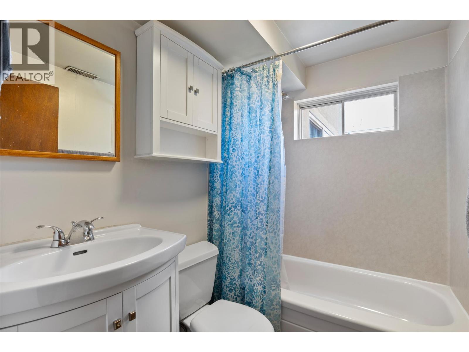 1027 Moncton Avenue - 28