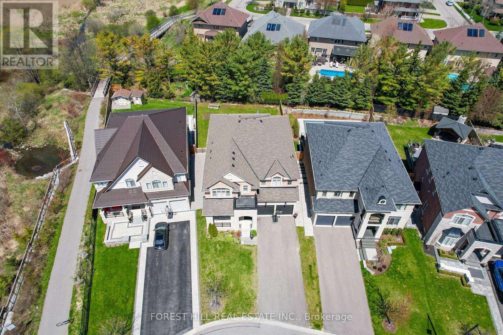 11 CARM SHIER COURT - 32