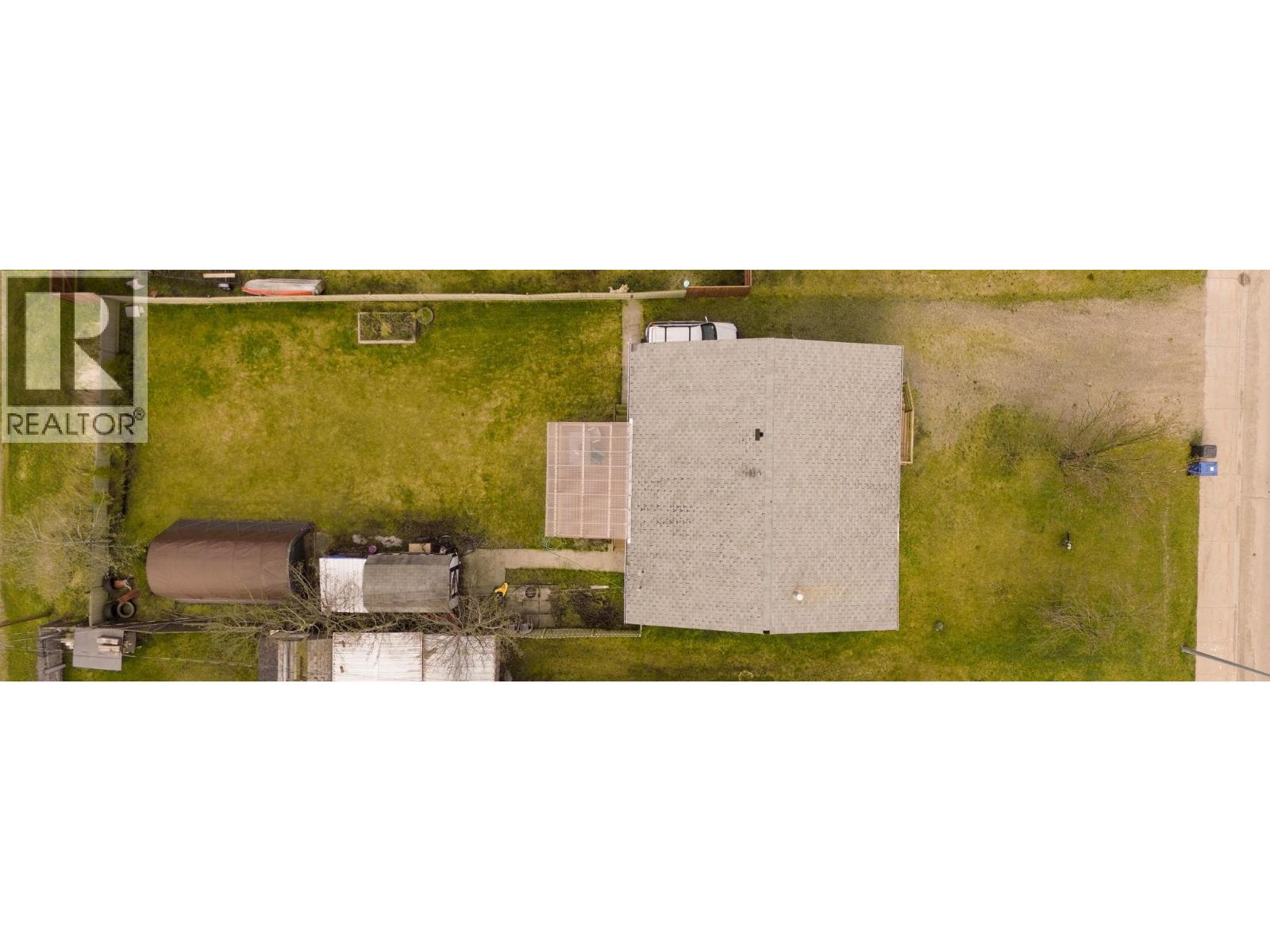 9016 77 STREET - 15