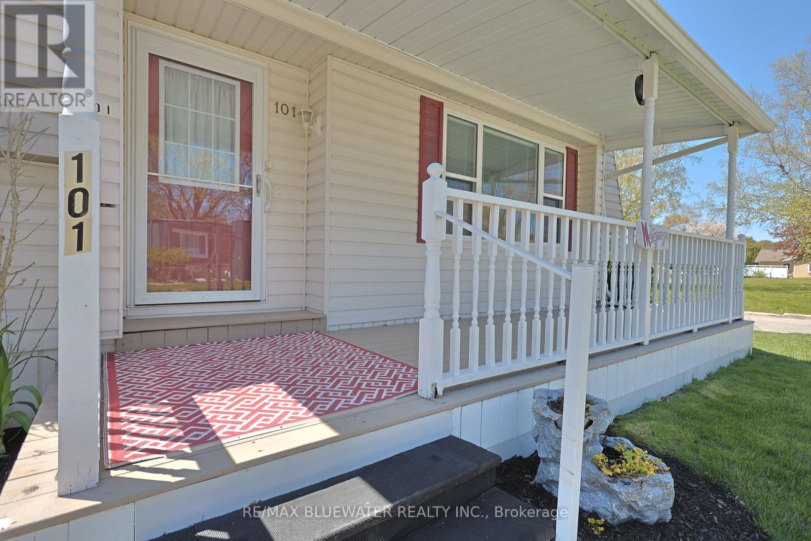 101 SHANNON BOULEVARD - 10
