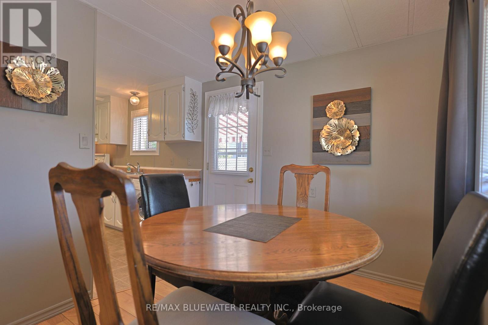 101 SHANNON BOULEVARD - 16
