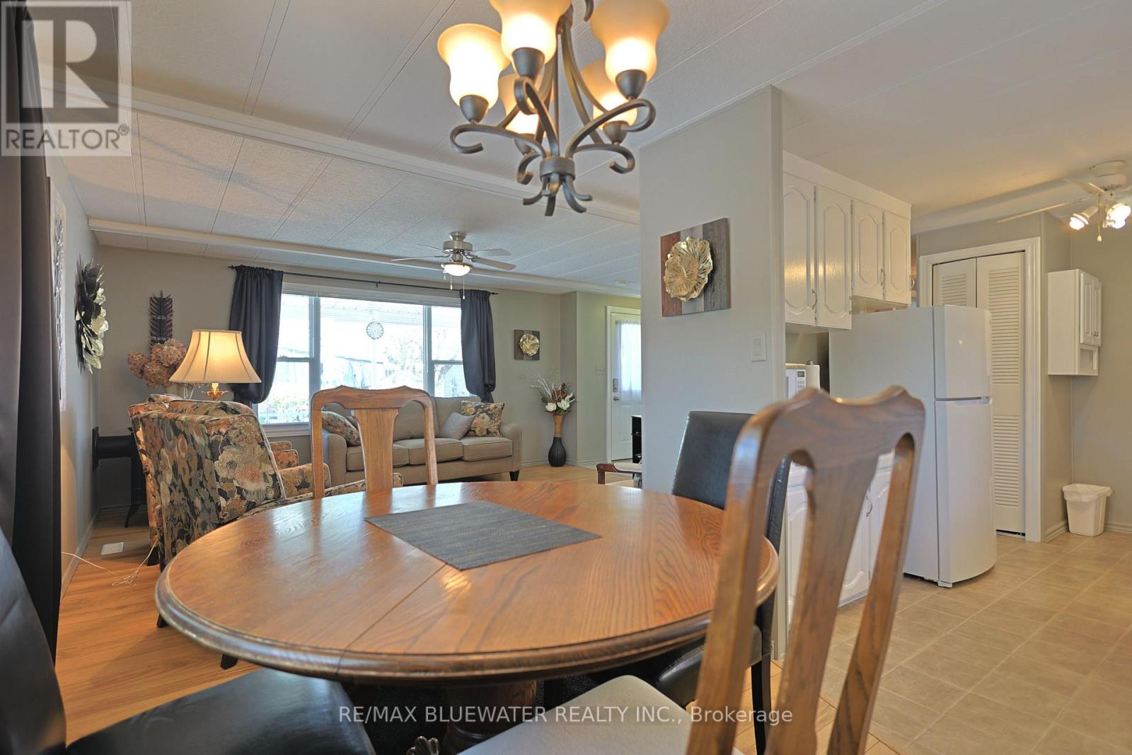101 SHANNON BOULEVARD - 17