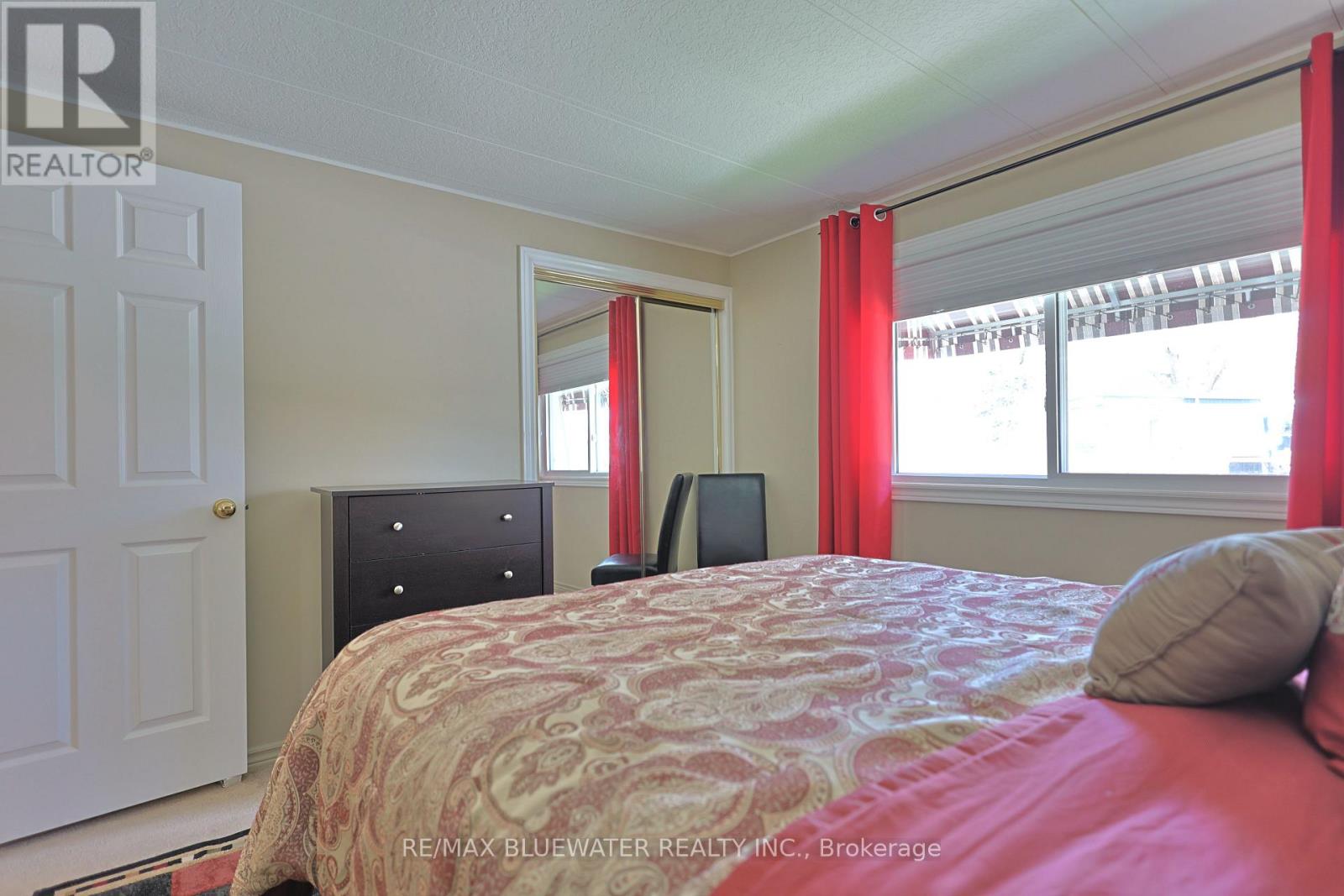 101 SHANNON BOULEVARD - 23