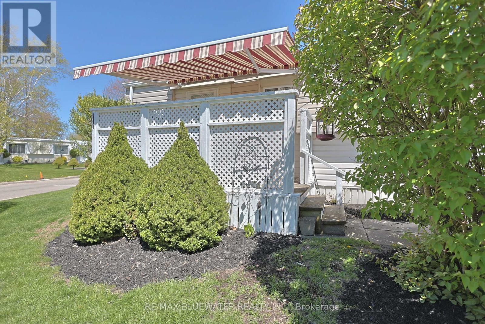 101 SHANNON BOULEVARD - 29
