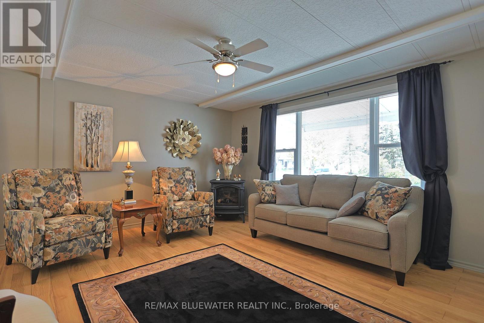 101 SHANNON BOULEVARD - 4