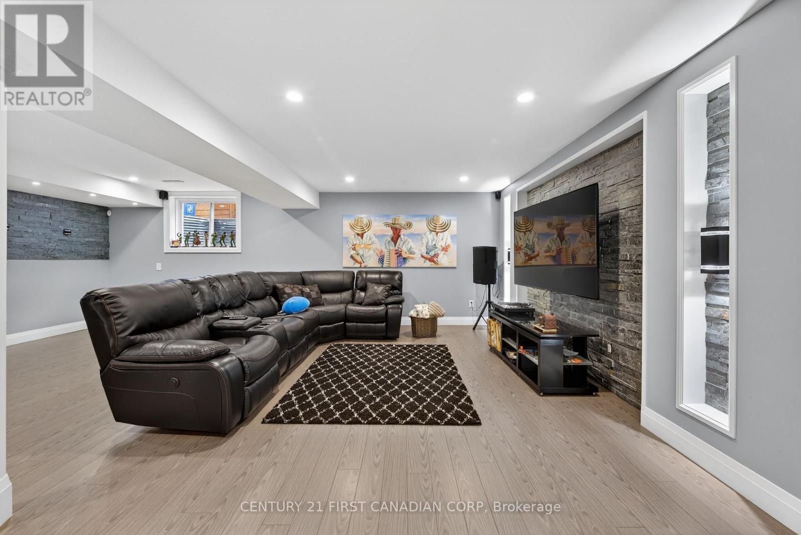2344 BUROAK DRIVE - 36