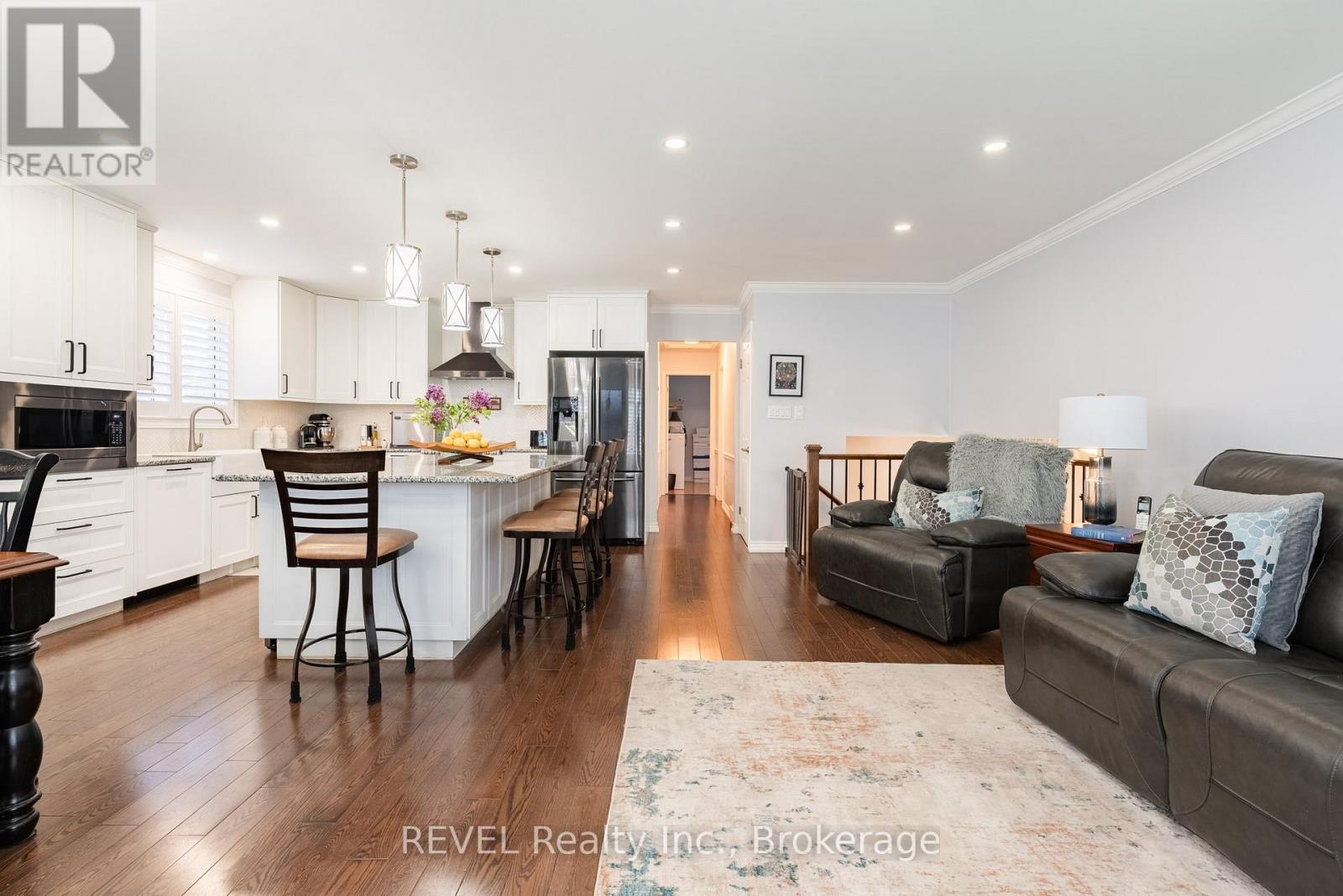 9 AMBERWOOD COURT - 11