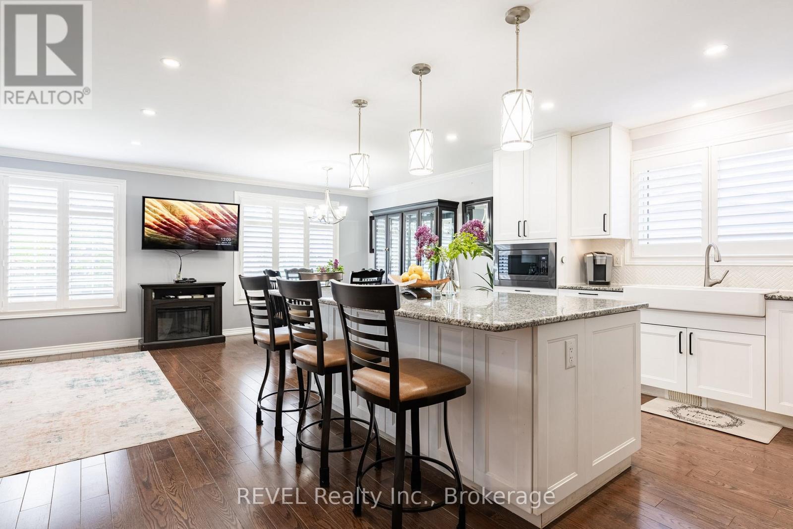 9 AMBERWOOD COURT - 3