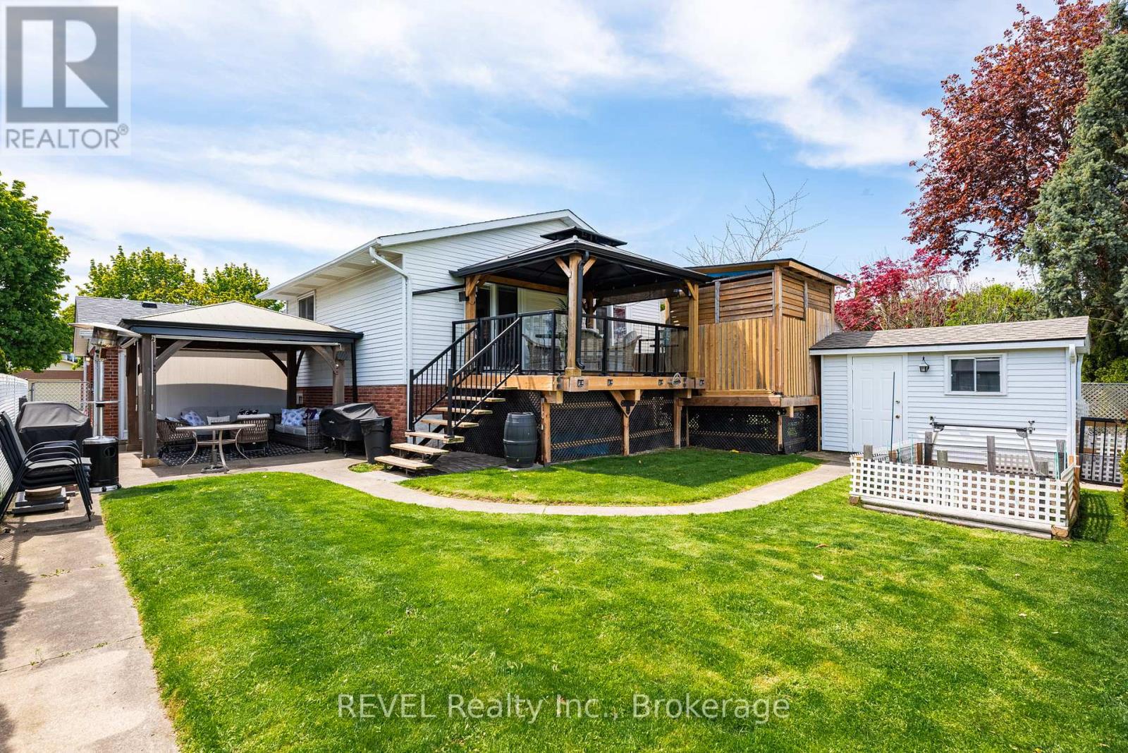 9 AMBERWOOD COURT - 35