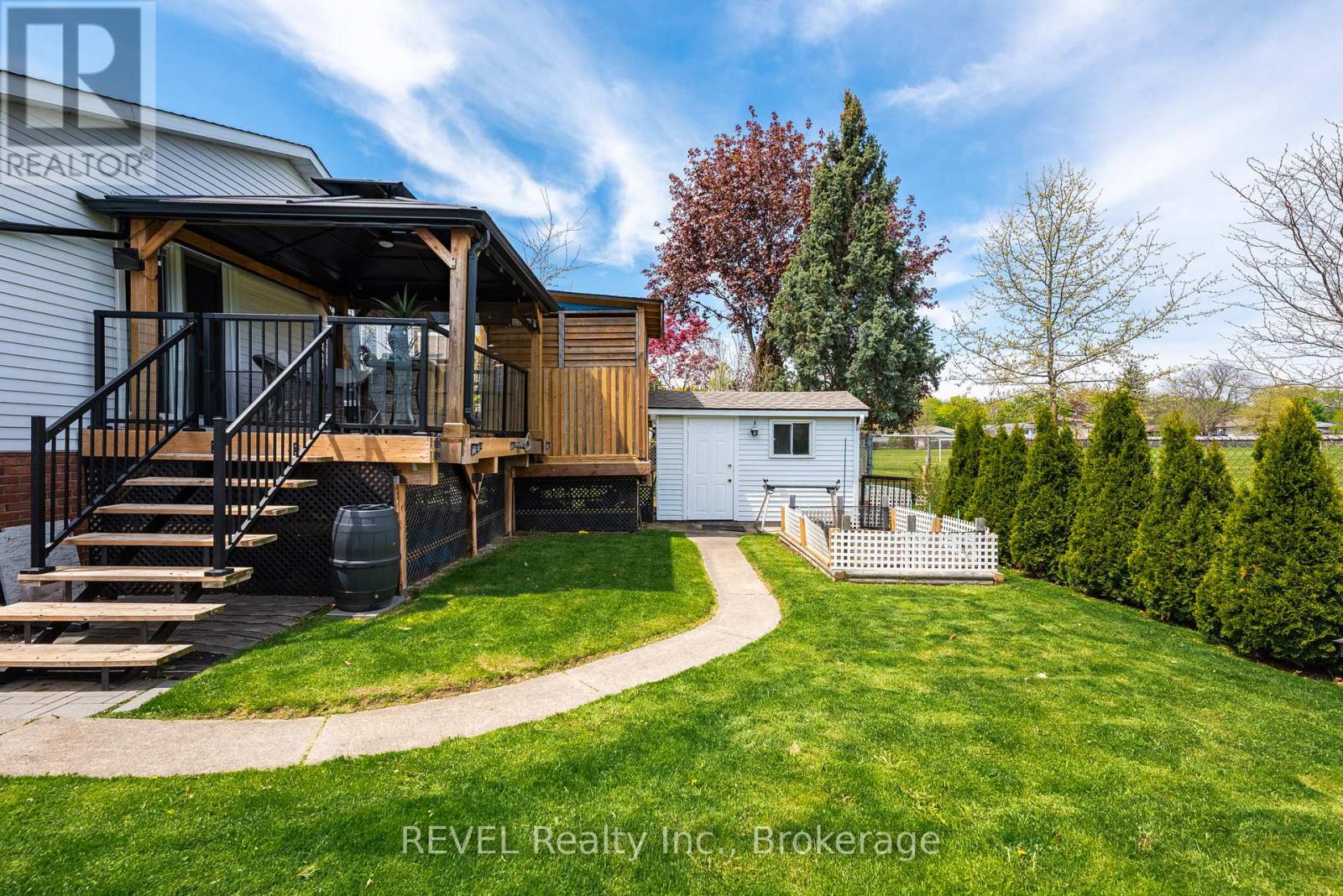 9 AMBERWOOD COURT - 36