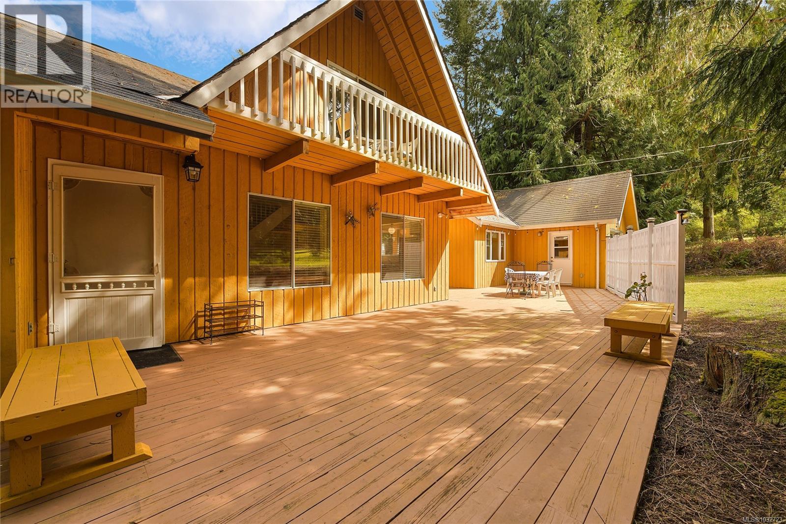 552 Club Cres - 11