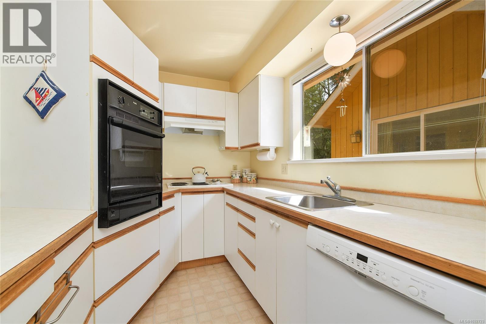 552 Club Cres - 18