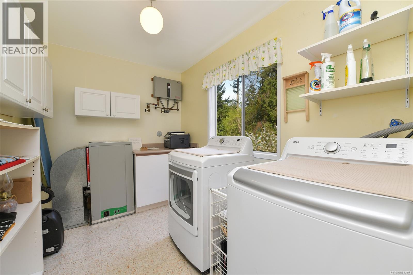 552 Club Cres - 19