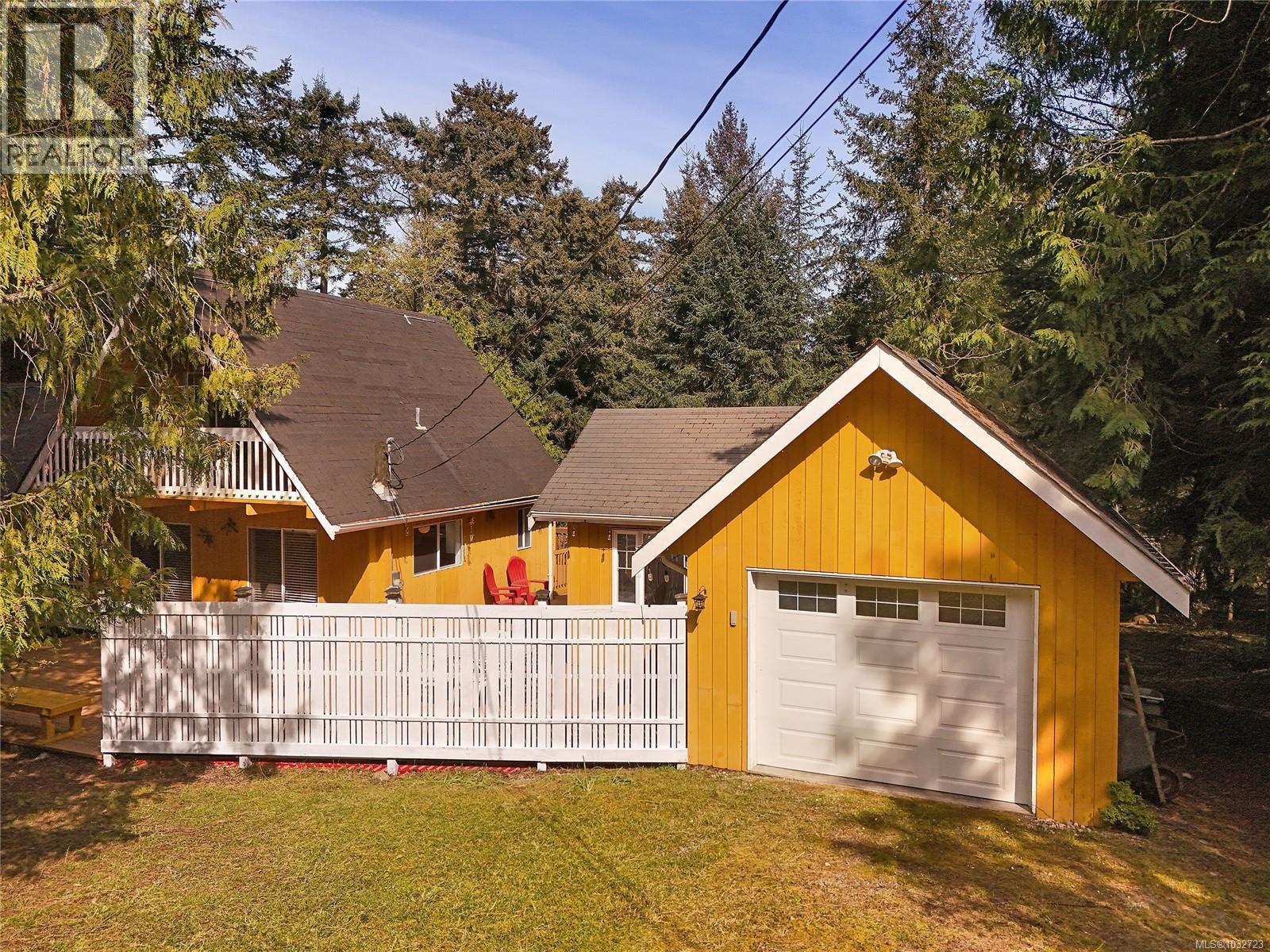 552 Club Cres - Image 2