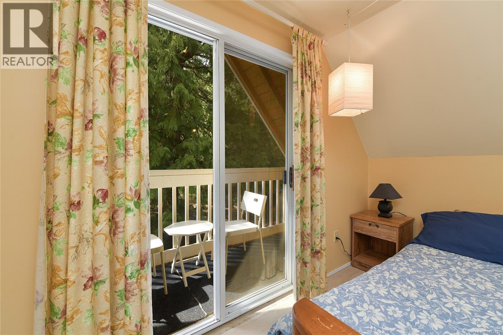 552 Club Cres - 23
