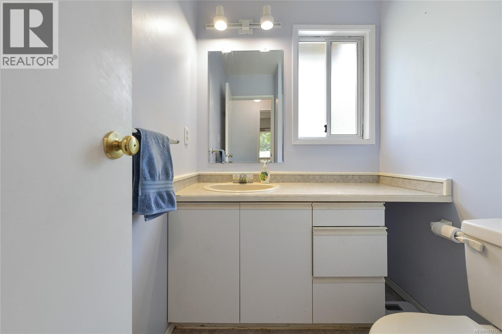 552 Club Cres - 26