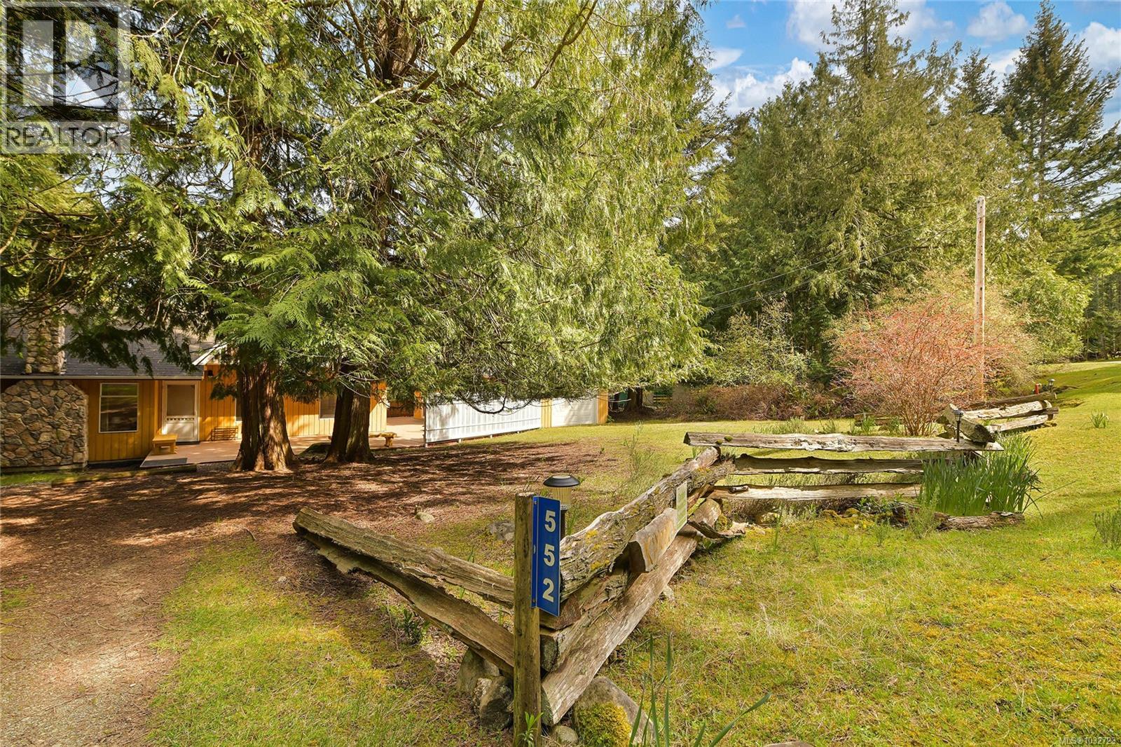 552 Club Cres - 45