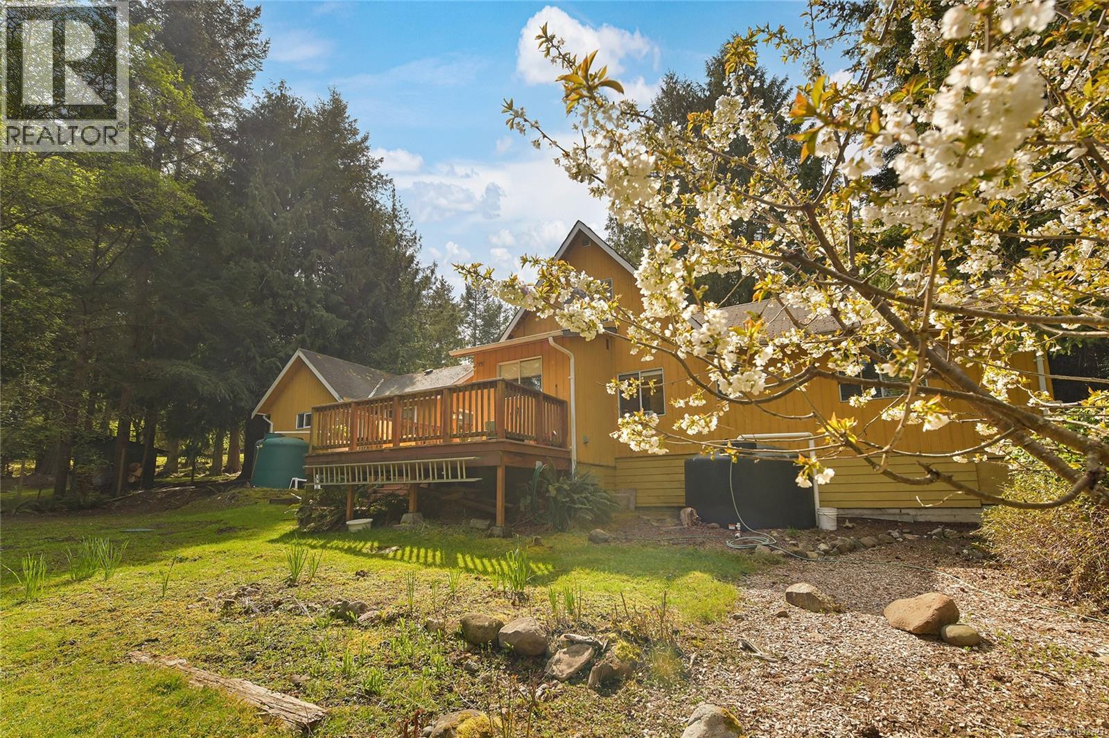 552 Club Cres - 7
