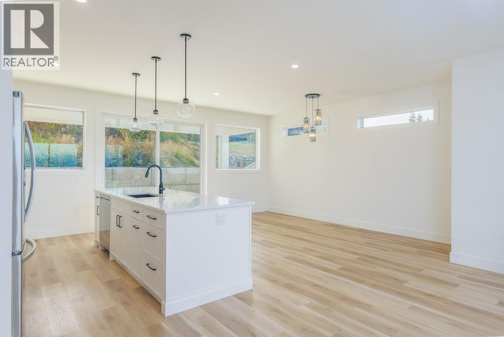 1160 16 Avenue SE - 11