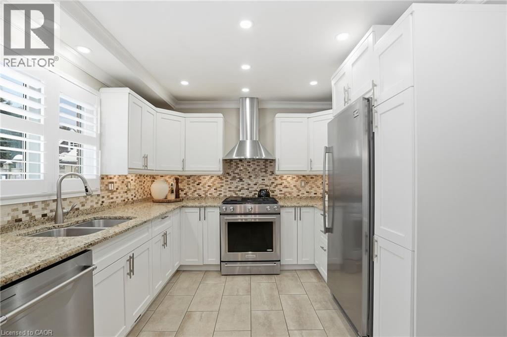 9 STONE GATE Drive, Grimsby, Ontario, L3M5C6 — Photo 8