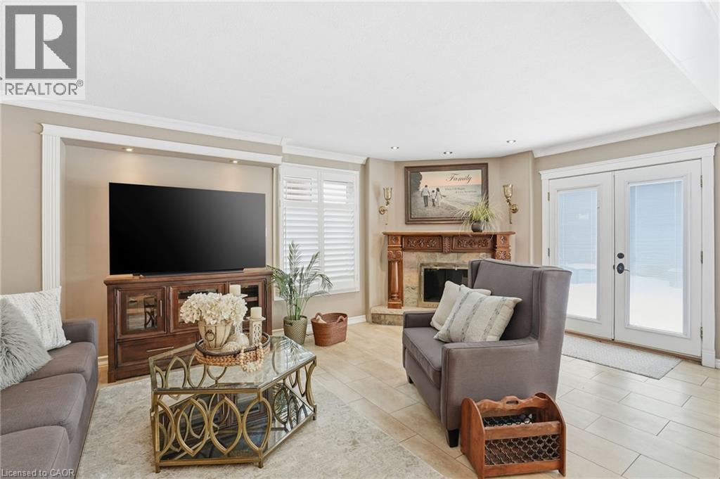 9 STONE GATE Drive, Grimsby, Ontario, L3M5C6 — Photo 18