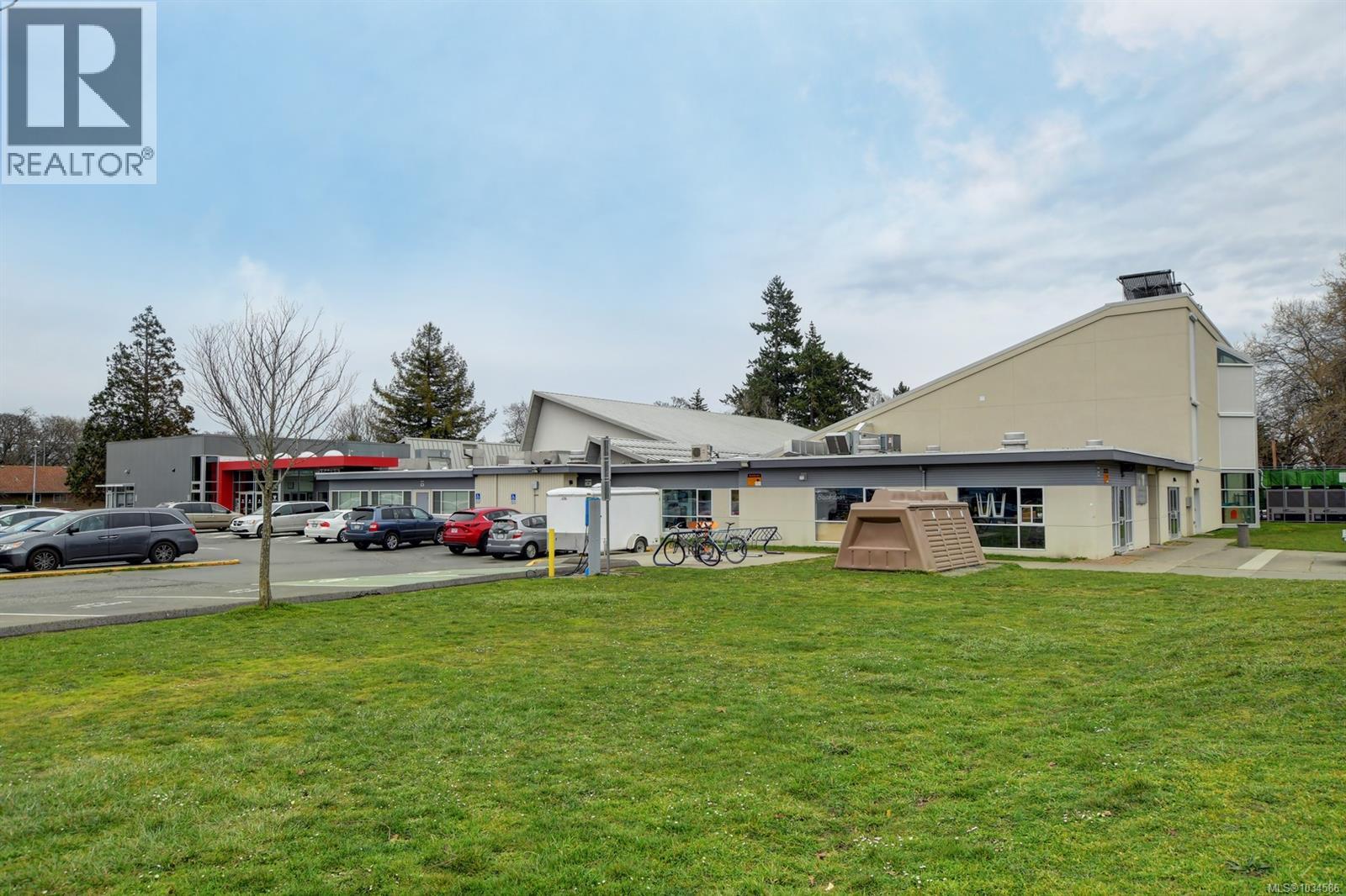 4163 Shelbourne St - 32