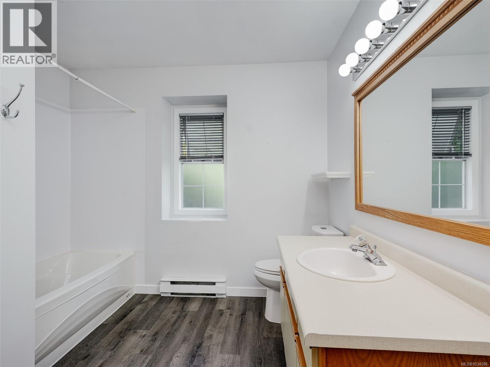 4163 Shelbourne St - 16