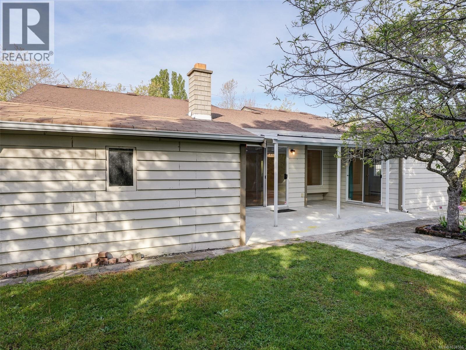 4163 Shelbourne St - 25