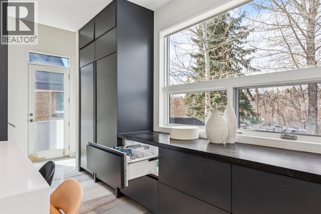 710 Rideau Road SW - 15