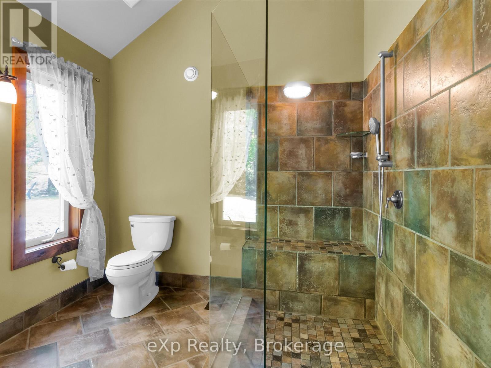 6646 1040LITTLEBEAUSOLEIL ISLAND - Image 21
