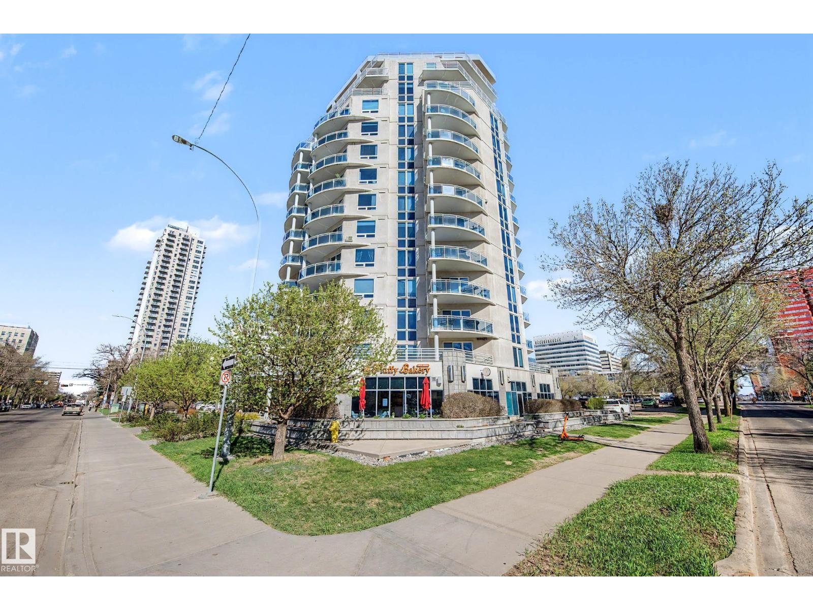 #605 10504 99 AV NW - 1
